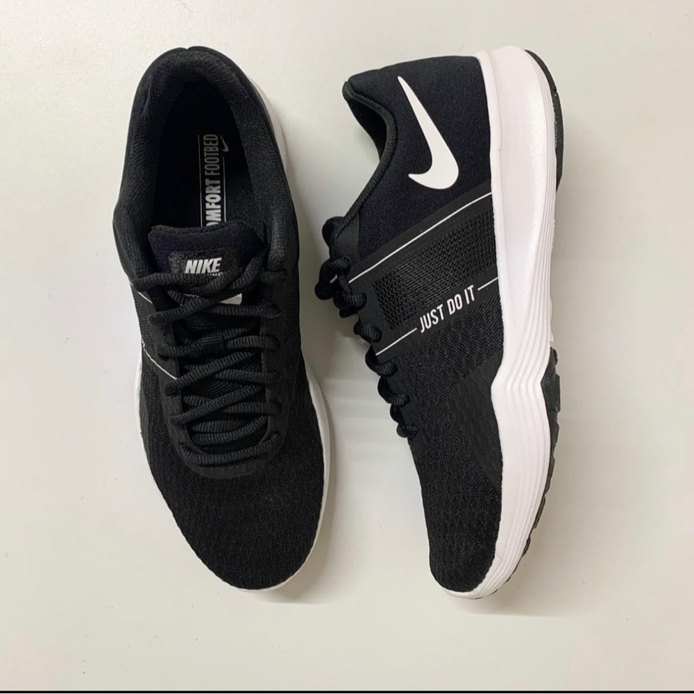 Brand new black Nikes